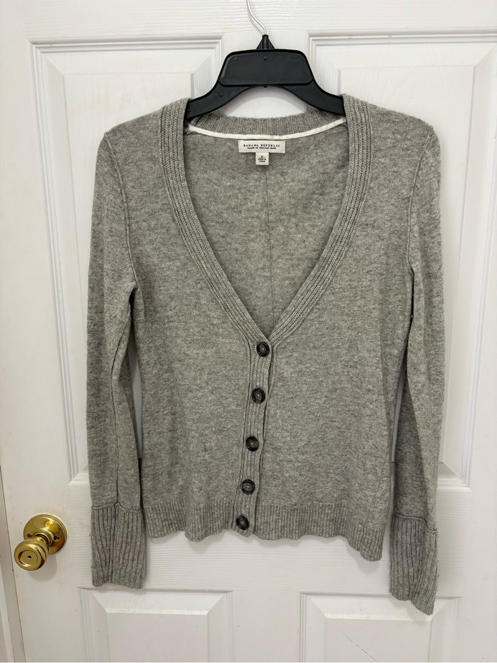 Banana Republic Light Gray V-Neck Button Cardigan wool/cashmere